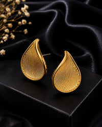 Textured Leaf Studs Thumbnail 1