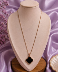 Lucky Charm Clover Pendant Thumbnail 1