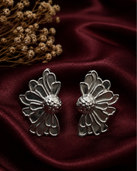 Double daisy floral stud earrings Thumbnail 2